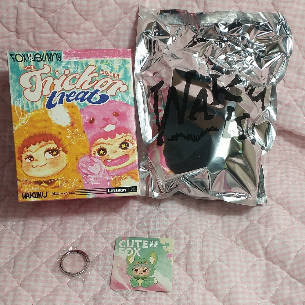 Letsvan Fox & Bunny Trick or Treat Wakuku Keychain / Bag Charm (Cute Fox)